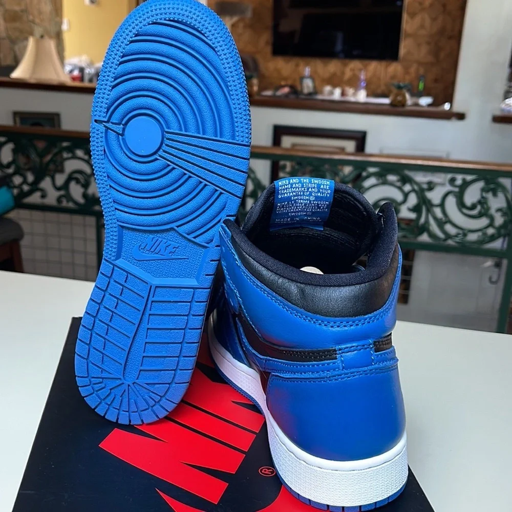 NIB Nike air Jordan Retro high Og youth size 5 (womens size 7) brand new in box
